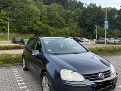 Blau Gebraucht 2006 VW Golf V Goal Limousine | 4.000 € (Etwas zu teuer)
