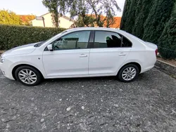 Weiß Gebraucht 2014 Skoda Rapid Ambiente Limousine | 6.500 € (Superpreis)