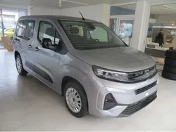 Grau artense Gebraucht 2024 Opel Combo Life Van / Kleinbus | 27.790 € (Teuer)