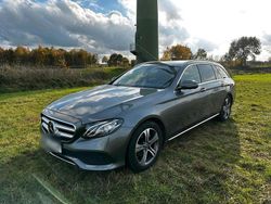 Grau Gebraucht 2018 Mercedes E220 Kombi | 22.500 € (Superpreis)