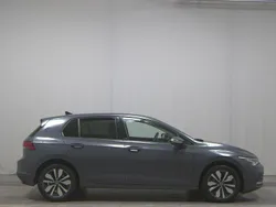 Grau Gebraucht 2023 VW Golf VIII Move Limousine | 18.980 € (Guter Preis)