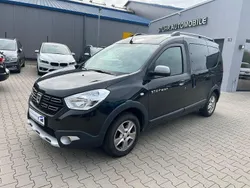 Schwarz Gebraucht 2021 Dacia Dokker Stepway Van | 16.990 € (Fairer Preis)