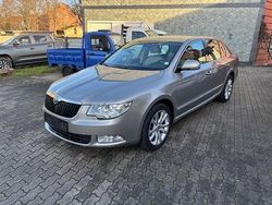 Cappucinobeige metallic Gebraucht 2012 Skoda Superb Elegance Limousine | 13.445 €