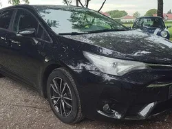 Black mica / ink Gebraucht 2016 Toyota Avensis Business Edition Kombi | 9.290 € (Fairer Preis)
