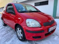 Rot Gebraucht 2005 Toyota Yaris Edition Limousine | 700 € (Superpreis)
