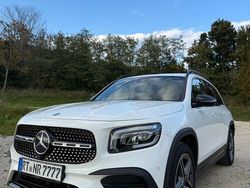 Weiß Gebraucht 2020 Mercedes GLB250 AMG line SUV | 33.200 € (Fairer Preis)