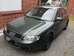 Grün Gebraucht 2001 Audi A4 Limousine | 2.500 € (Guter Preis)