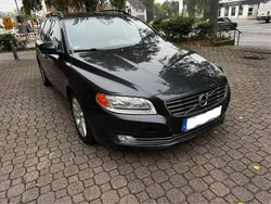 Grau Gebraucht 2014 Volvo V70 Momentum Kombi | 6.400 € (Superpreis)