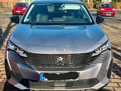 Grau Gebraucht 2022 Peugeot 5008 Active SUV | 18.500 € (Guter Preis)