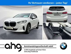 Alpinweiss 3 Gebraucht 2024 BMW 218 Van / Kleinbus | 29.930 € (Fairer Preis)