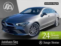 Graulack mountaingrau Gebraucht 2022 Mercedes CLA220 Progressive Limousine | 31.684 € (Guter Preis)