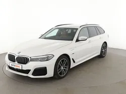 Weiß Gebraucht 2022 BMW 530e M Sport Kombi | 36.030 € (Fairer Preis)