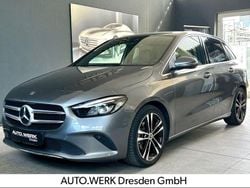 Grau Gebraucht 2019 Mercedes B180 Edition 1 Van / Kleinbus | 24.900 € (Fairer Preis)