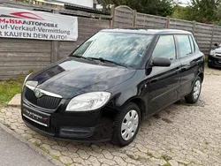Schwarz Gebraucht 2009 Skoda Fabia Classic Kleinwagen | 1.990 € (Fairer Preis)