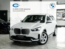 Alpinweiss iii Gebraucht 2024 BMW iX1 xLine SUV | 42.779 € (Guter Preis)