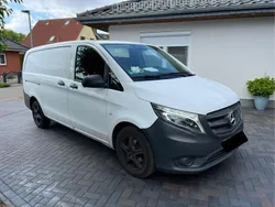 Weiß Gebraucht 2016 Mercedes Vito Van / Kleinbus | 11.900 €