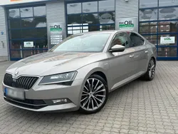 Gelb Gebraucht 2015 Skoda Superb LAURIN & KLEMENT Limousine | 14.800 € (Teuer)