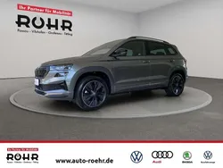 Graphite grau metallic Gebraucht 2025 Skoda Karoq SportLine SUV | 39.890 € (Fairer Preis)