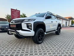 Weiß Gebraucht 2021 Mitsubishi L200 Select Abholung | 32.990 € (Fairer Preis)