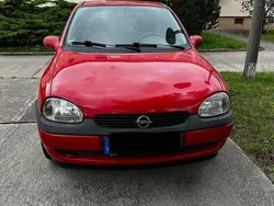 Rot Gebraucht 1999 Opel Corsa Kleinwagen | 950 € (Etwas zu teuer)