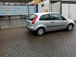 Silber Gebraucht 2007 Ford Fiesta Kleinwagen | 600 € (Superpreis)