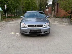 Grau Gebraucht 2005 Opel Vectra Edition Kombi | 800 € (Guter Preis)