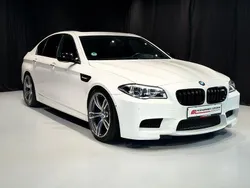 Weiß Gebraucht 2015 BMW M5 Executive Limousine | 44.990 € (Teuer)