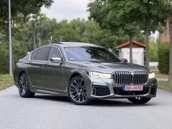 Grau Gebraucht 2019 BMW 740 Performance Limousine | 49.999 €