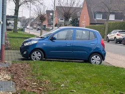 Blau Gebraucht 2010 Hyundai i10 Kleinwagen | 2.800 €