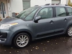 Grau Gebraucht 2009 Citroën C3 Picasso Attraction Van / Kleinbus | 2.150 € (Fairer Preis)