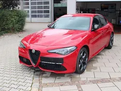 Rot Gebraucht 2022 Alfa Romeo Giulia Estrema Limousine | 34.900 € (Fairer Preis)