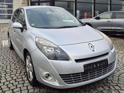 Platingrau Gebraucht 2011 Renault Scénic III Dynamique Van / Kleinbus | 2.800 € (Fairer Preis)