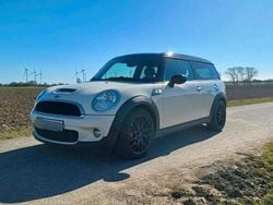 Weiß Gebraucht 2009 Mini John Cooper Works Clubman Kombi | 10.999 €