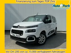Lackierung weiss icy Gebraucht 2023 Citroën Berlingo PureTech Van / Kleinbus | 23.977 € (Fairer Preis)