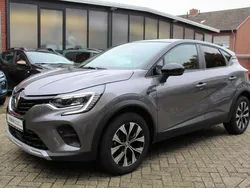 Grau kng + schwarz gne (metallic) Gebraucht 2023 Renault Captur Evolution SUV | 19.980 € (Fairer Preis)