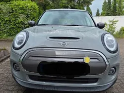 Grau Gebraucht 2021 Mini Cooper SE Kleinwagen | 14.400 € (Guter Preis)