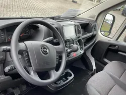 Weiß Gebraucht 2023 Opel Movano Van | 29.500 €