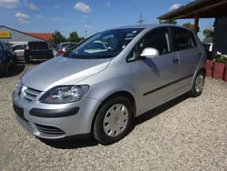 Grau Gebraucht 2005 VW Golf Plus Trendline Van / Kleinbus | 1.700 € (Fairer Preis)