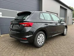 Blackmagic perleffekt Neu 2025 Skoda Fabia Selection Limousine | 20.900 € (Fairer Preis)