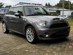 Silber Gebraucht 2008 Mini John Cooper Works Kleinwagen | 11.900 €