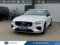 Weiß Gebraucht 2024 Volvo S60 Limousine | 46.990 €