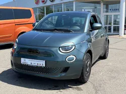 Grün Neu 2025 Fiat 500e S Limousine | 37.890 € (Teuer)