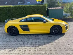 Gelb Gebraucht 2016 Audi R8 Coupé Coupé | 124.240 € (Guter Preis)