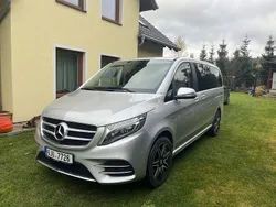 Silber Gebraucht 2016 Mercedes V250 Avantgarde Edition Van / Kleinbus | 34.900 € (Etwas zu teuer)