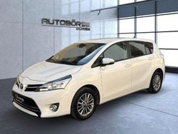 Weiß Gebraucht 2016 Toyota Verso Comfort Van / Kleinbus | 12.499 € (Guter Preis)