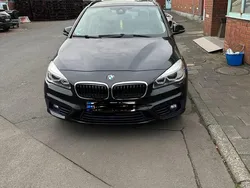 Schwarz Gebraucht 2015 BMW 220 Active Tourer Van / Kleinbus | 14.799 € (Etwas zu teuer)