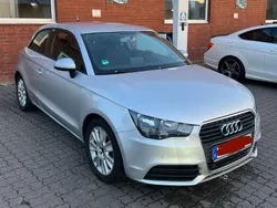 Silber Gebraucht 2011 Audi A1 Attraction Kleinwagen | 5.000 € (Fairer Preis)