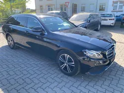 Schwarz Gebraucht 2020 Mercedes E220 Kombi | 20.990 € (Superpreis)