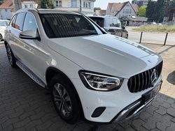 Polarweiss Gebraucht 2020 Mercedes GLC220 AMG SUV | 33.500 € (Fairer Preis)