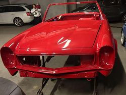 Rot Gebraucht 1966 Mercedes SL280 Cabrio | 49.000 €